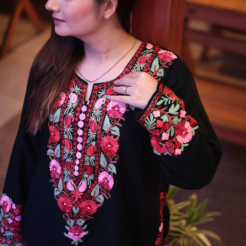 Classic Black Embroidered Pheran