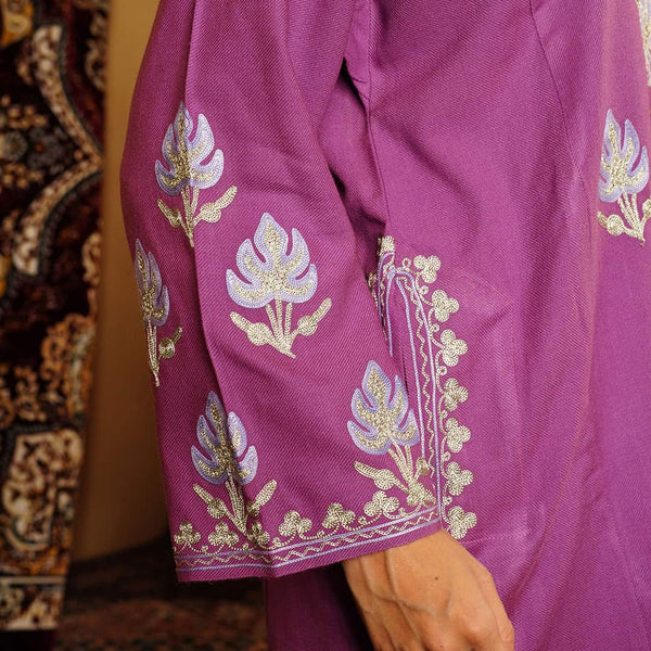 Lilac Zari And Aari Embroidered Woolen Phiran