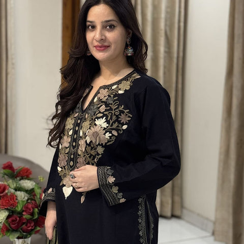 Black Posh Naal Aari Work Pheran