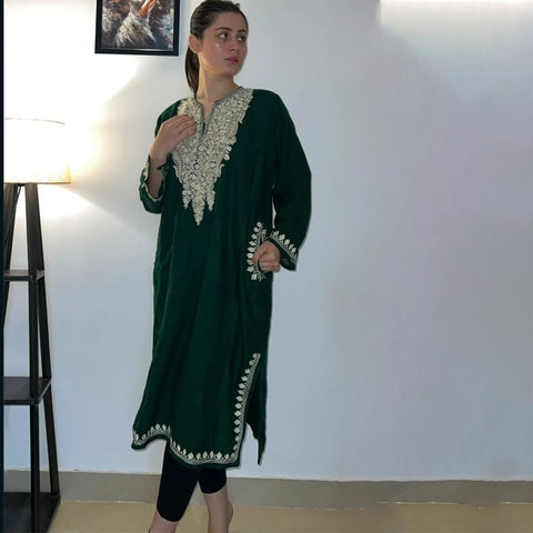 Emerald Bloom Aari Embroidery Pheran