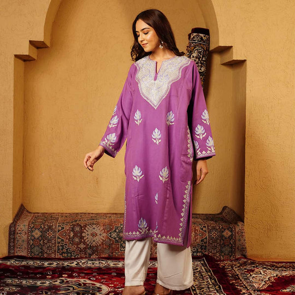 Lilac Zari And Aari Embroidered Woolen Phiran