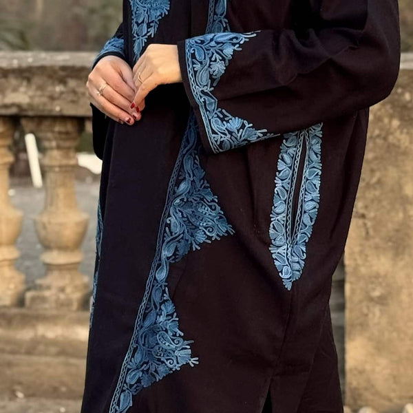 Nooré Saaz – Black & Blue Embroidered Pheran