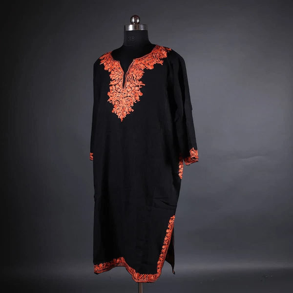 Classic Black Pheran in Minimal Aari Embroidery