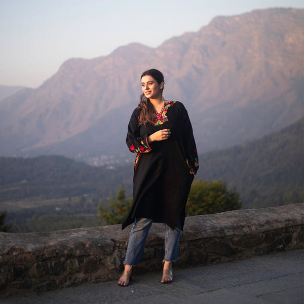 Classic Black Pheran | Hand Embroidered