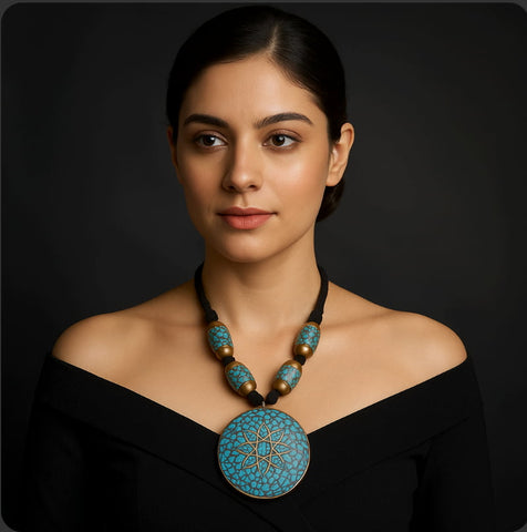 Good Circular Turquoise Handmade Pendant