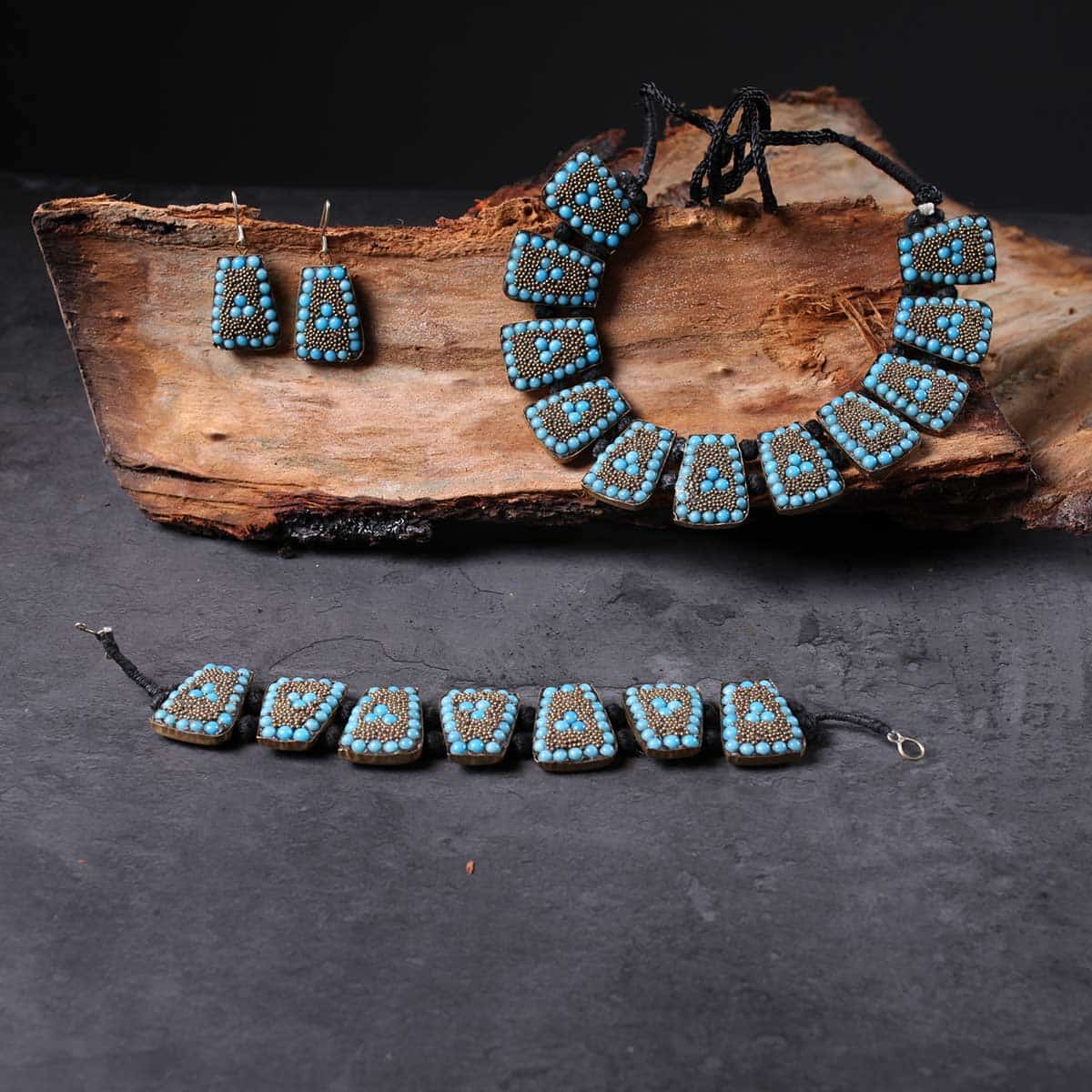 Beaded Green Stoned Turquoise  Necklace Set