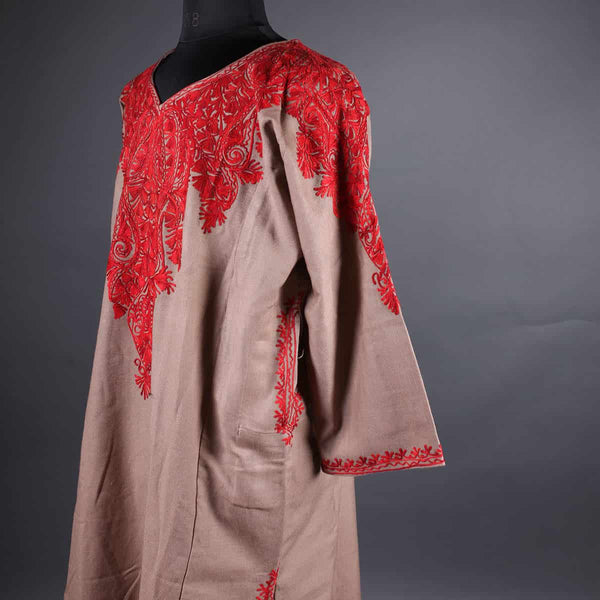 Pinkish Grey Base With Red Floral Design Aari Embroidery Woolen Phiran