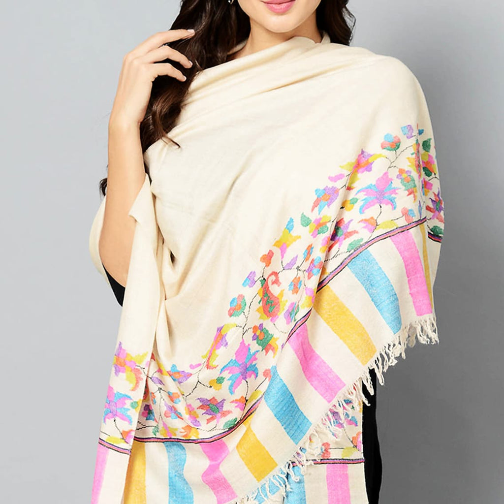 Cream-White OM Print Winter