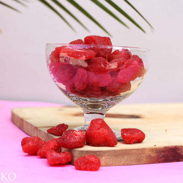KO Natural and Organic Dried Strawberries (400gms)