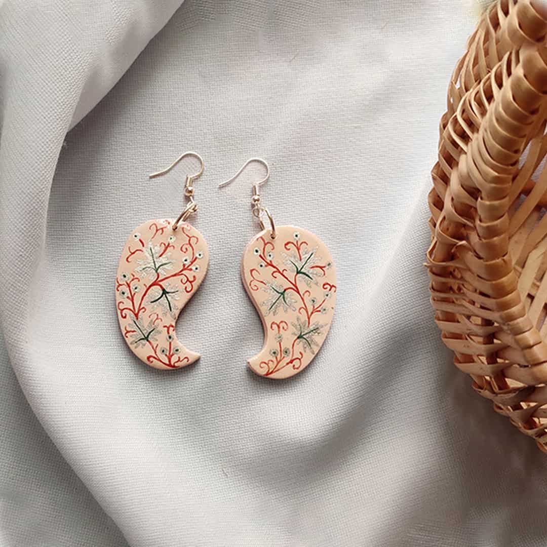 Pink Colored Almond Shaped Floral Earring By Kaariigarii