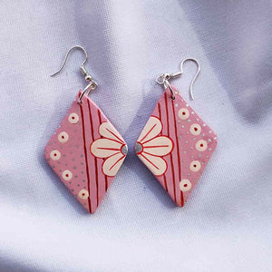 Pink Colored Diamond Paper Mache Earring By Kaariigarii